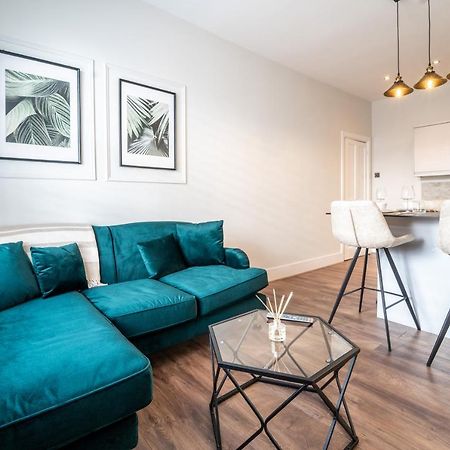 Watergate Penthouse - New 2 Bed Luxury Apartment In City Centre 체스터 외부 사진