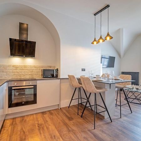 Watergate Penthouse - New 2 Bed Luxury Apartment In City Centre 체스터 외부 사진