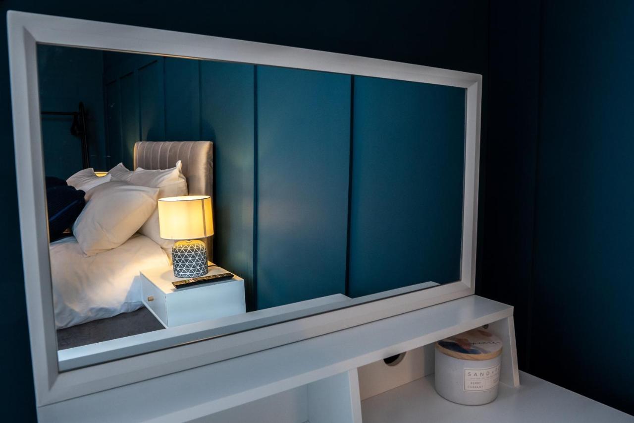 Watergate Penthouse - New 2 Bed Luxury Apartment In City Centre 체스터 외부 사진