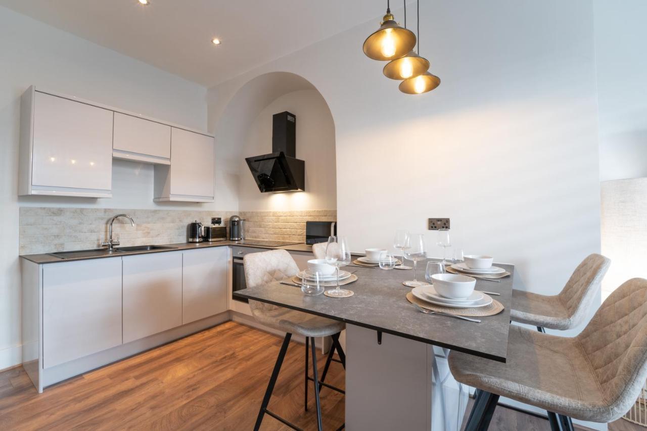 Watergate Penthouse - New 2 Bed Luxury Apartment In City Centre 체스터 외부 사진