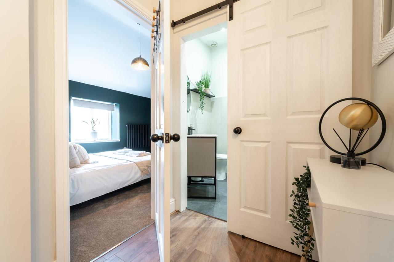 Watergate Penthouse - New 2 Bed Luxury Apartment In City Centre 체스터 외부 사진